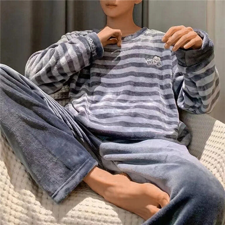 Pyjama Homme En Pilou Pilou – Ensemble Confortable Pour La Nuit, Tissu Doux, Coupe Décontractée, Facile D'entretien